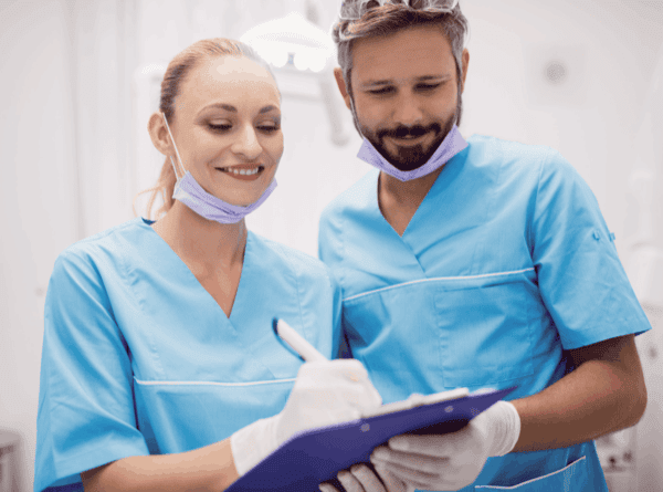 Pembantu / Jururawat